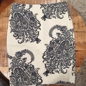 Loft pencil skirt cream with blue paisley